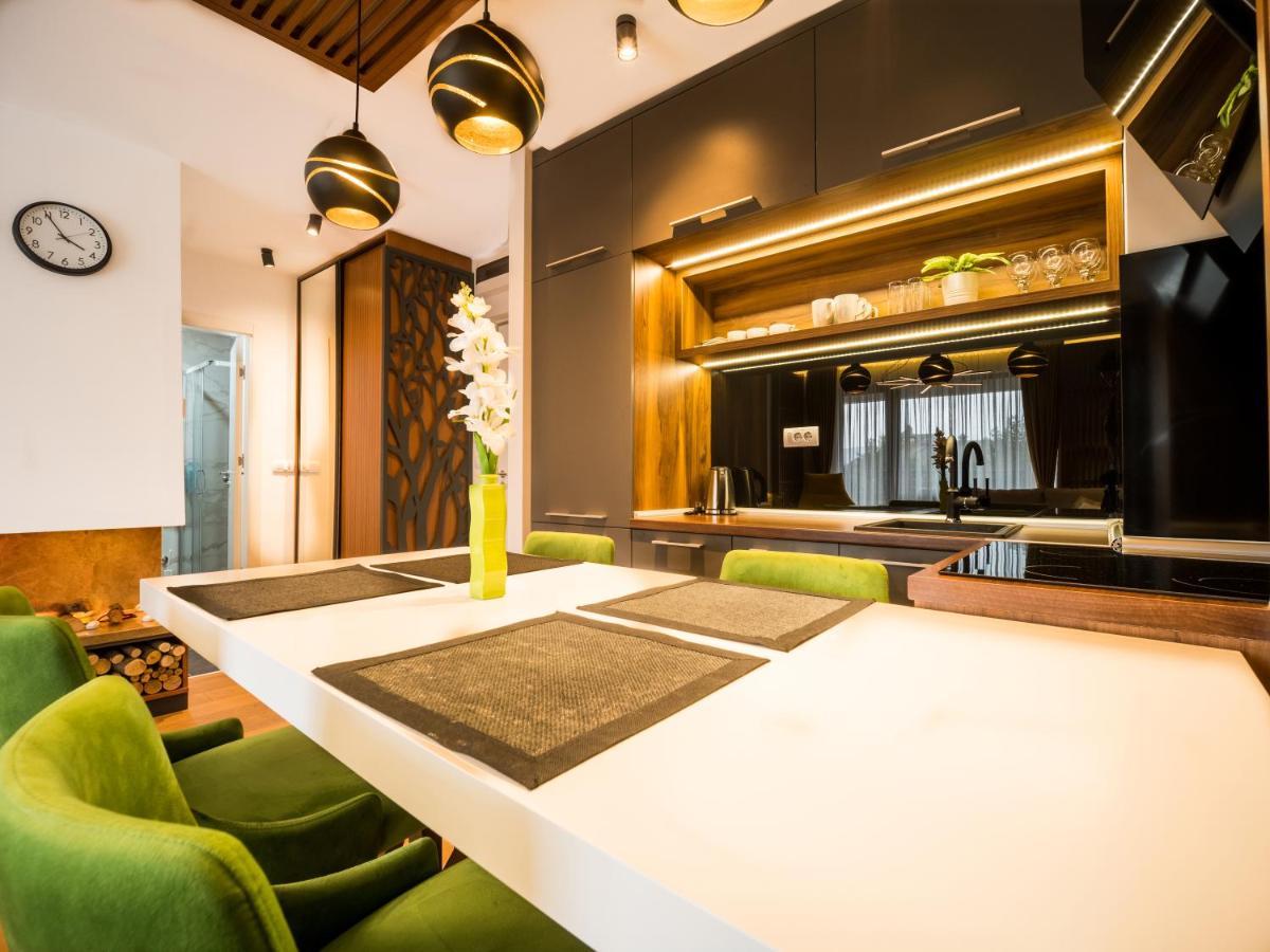 Apartment 23 - Harizma *